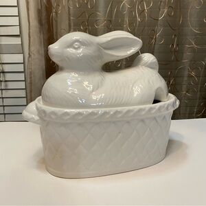 White Ceramic Bunny Rabbit Tureen Dish / Lidded Serving Dish